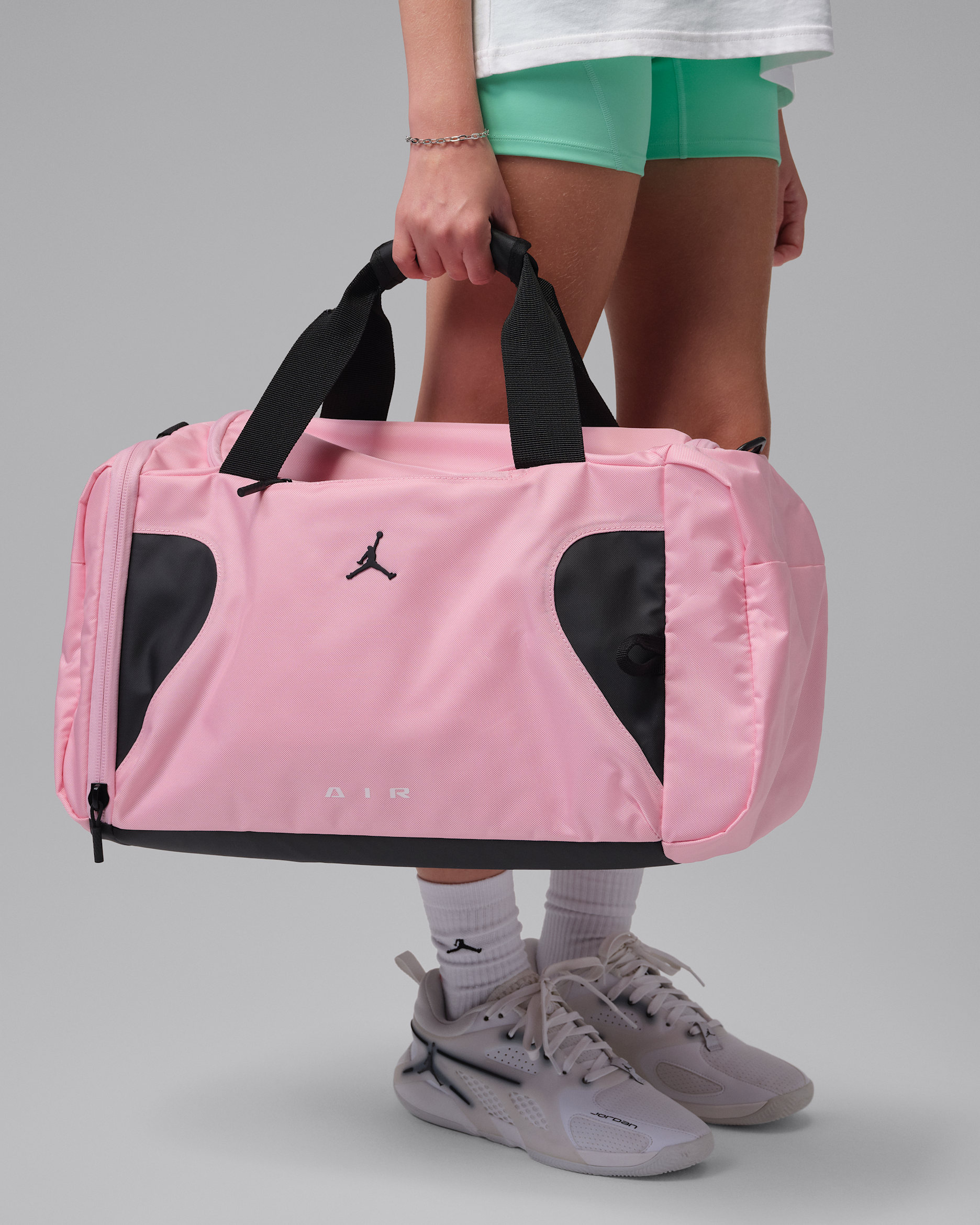 Jordan Element Duffel (48.5L). Nike.com